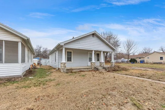 $94,900 | 6620 Carnegie Street, St. Joseph, MO 64504