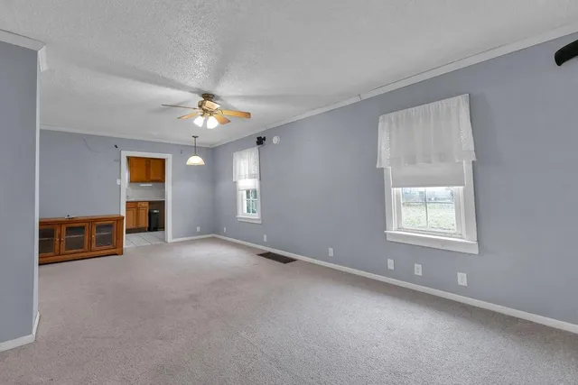 $94,900 | 6620 Carnegie Street, St. Joseph, MO 64504