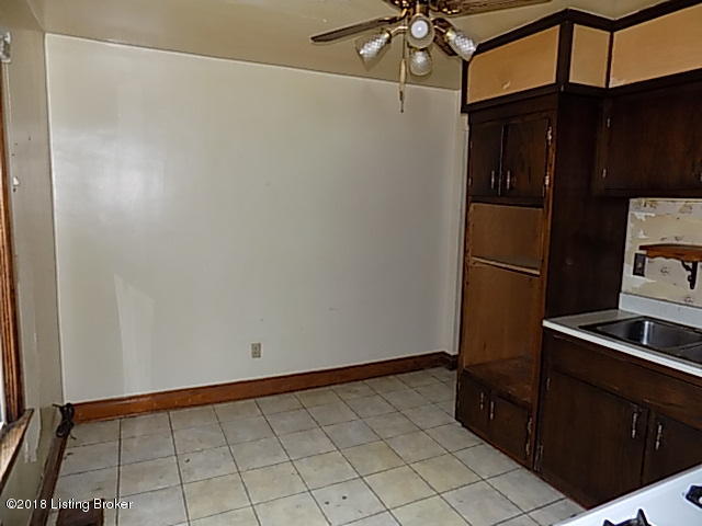 4701 Dohn Road Louisville, KY 40216 - Photo 5 of 19 DSCN5483