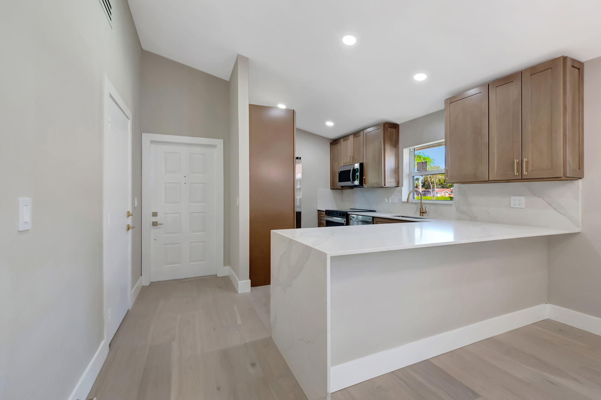 8164 Sweetbriar Way Boca Raton, FL 33496 - Photo 5 of 34 26-web-or-mls-DSC_6286