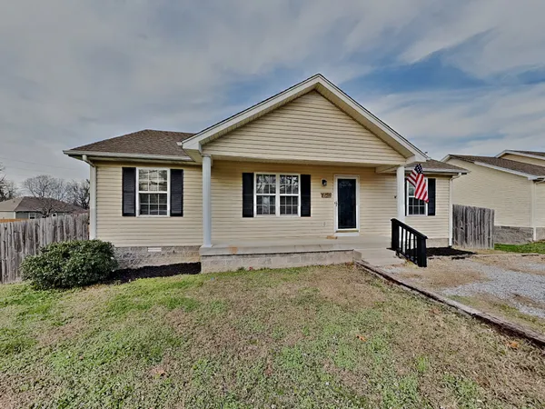 $1,629 | 1150 East 17th Avenue, Springfield, TN 37172
