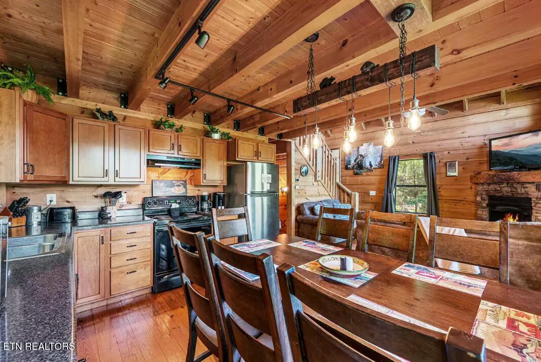 1322 Ridgefield Drive Sevierville, TN 37876 - Photo 9 of 60 14