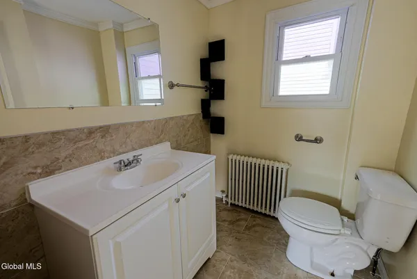 $269,000 | 1601 8th Avenue, Watervliet, NY 12189