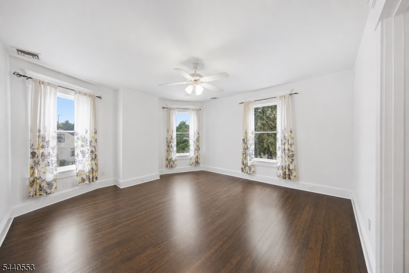 539 South Beverwyck Road Parsippany, NJ 07054 - Photo 19 of 48