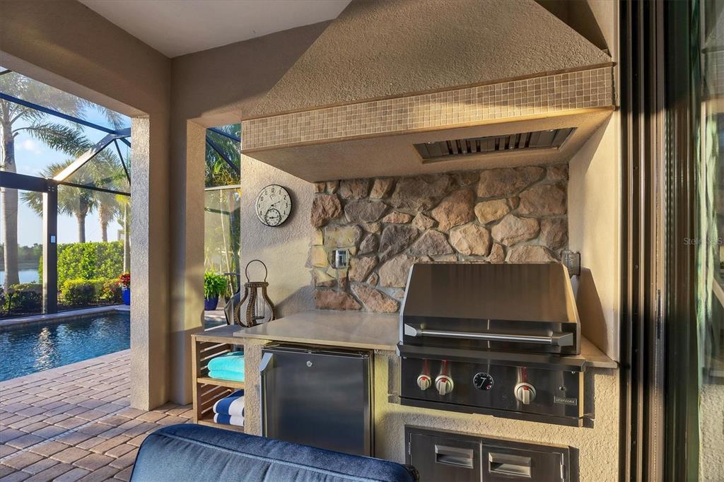 16309 Castle Park Terrace Lakewood Ranch, FL 34202 - Photo 28 of 45