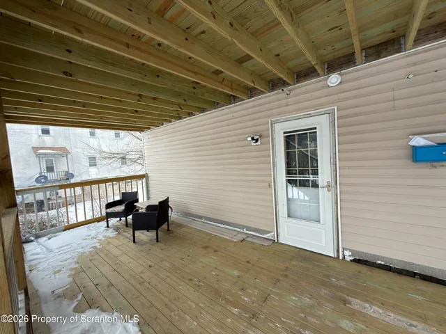 $1,100 | 1043 Main Street, Dickson City, PA 18519