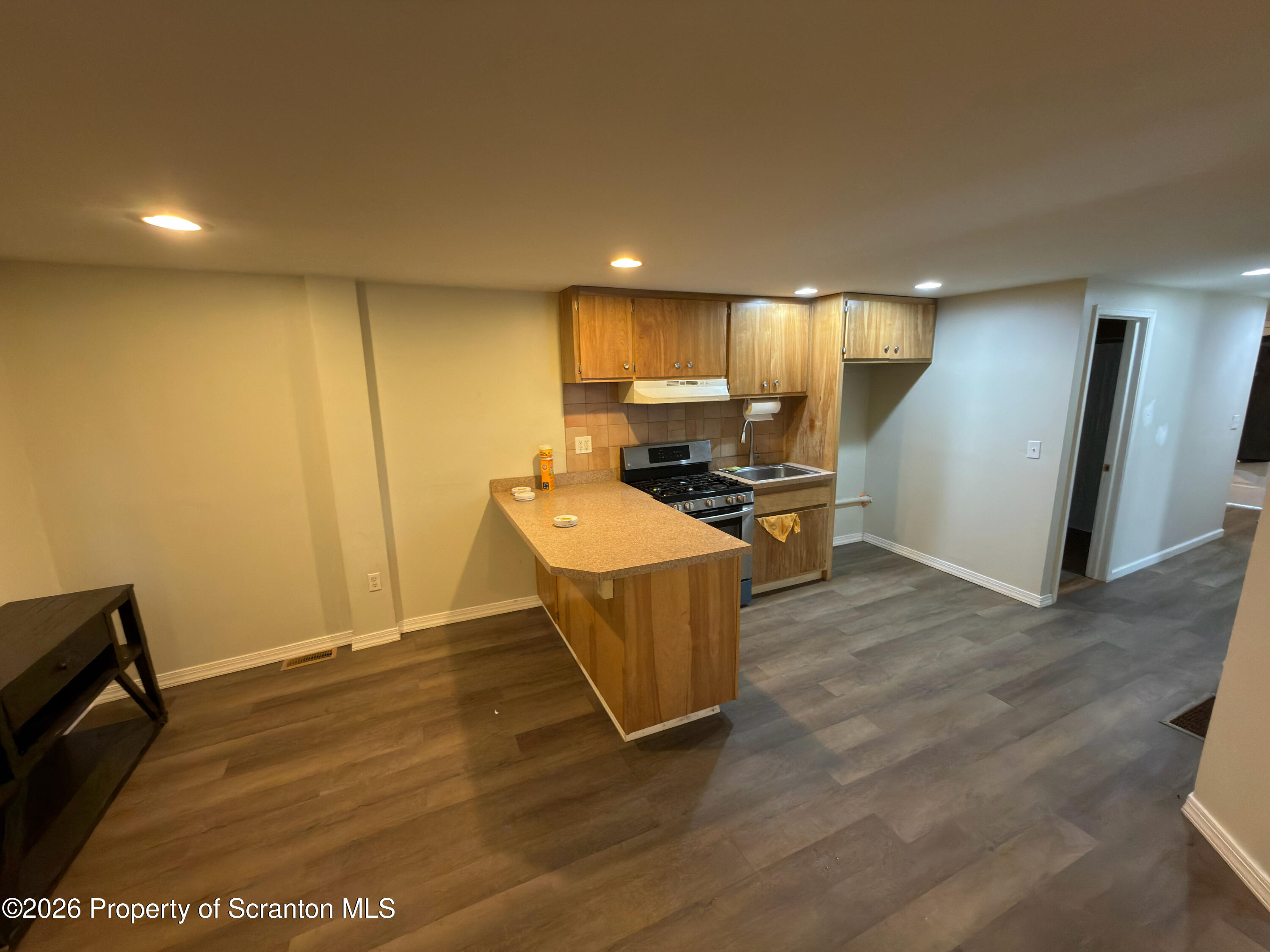 1043 Main Street Dickson City, PA 18519 - Photo 5 of 10 Dining Room