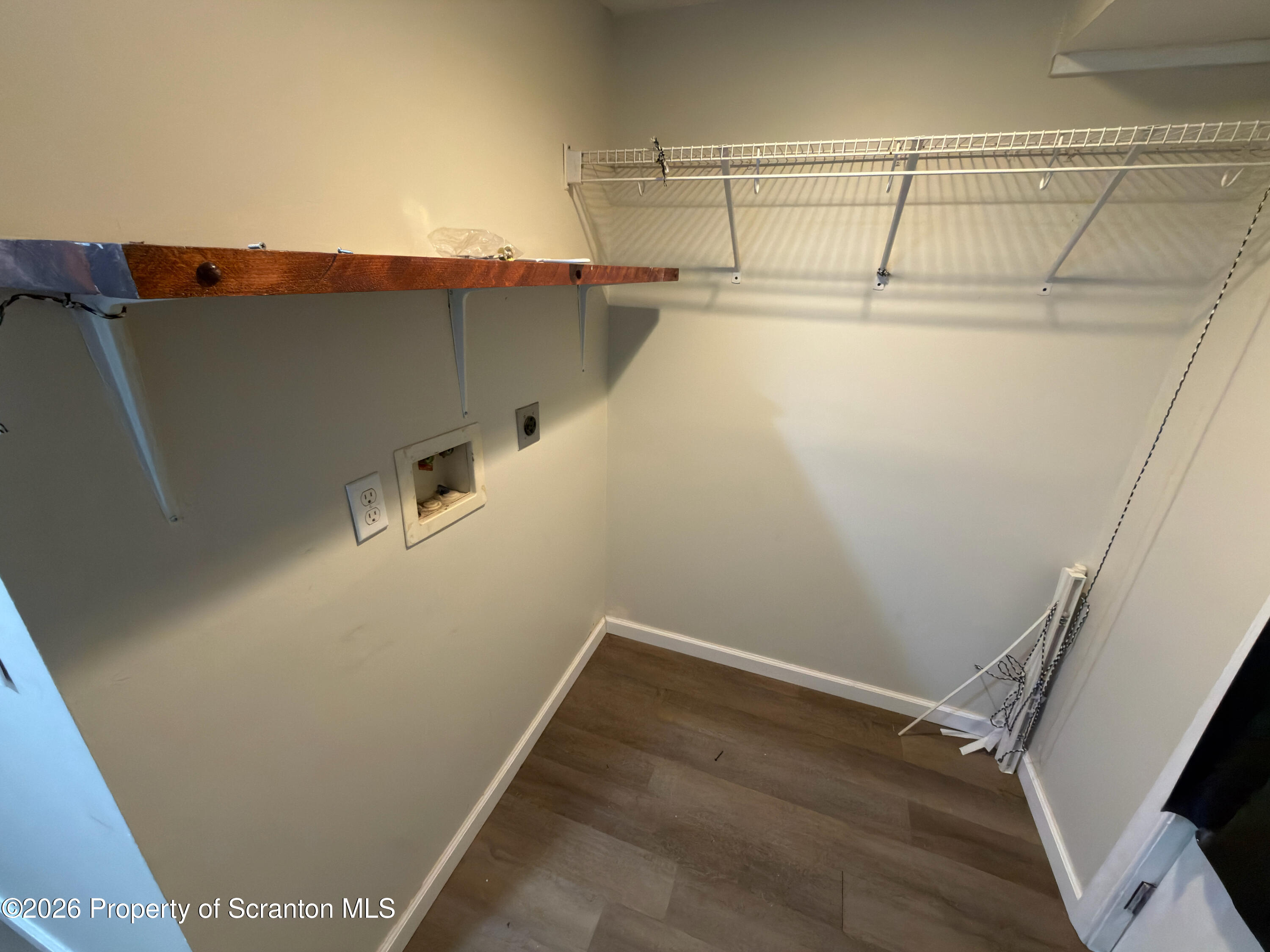 1043 Main Street Dickson City, PA 18519 - Photo 9 of 10 Laundry