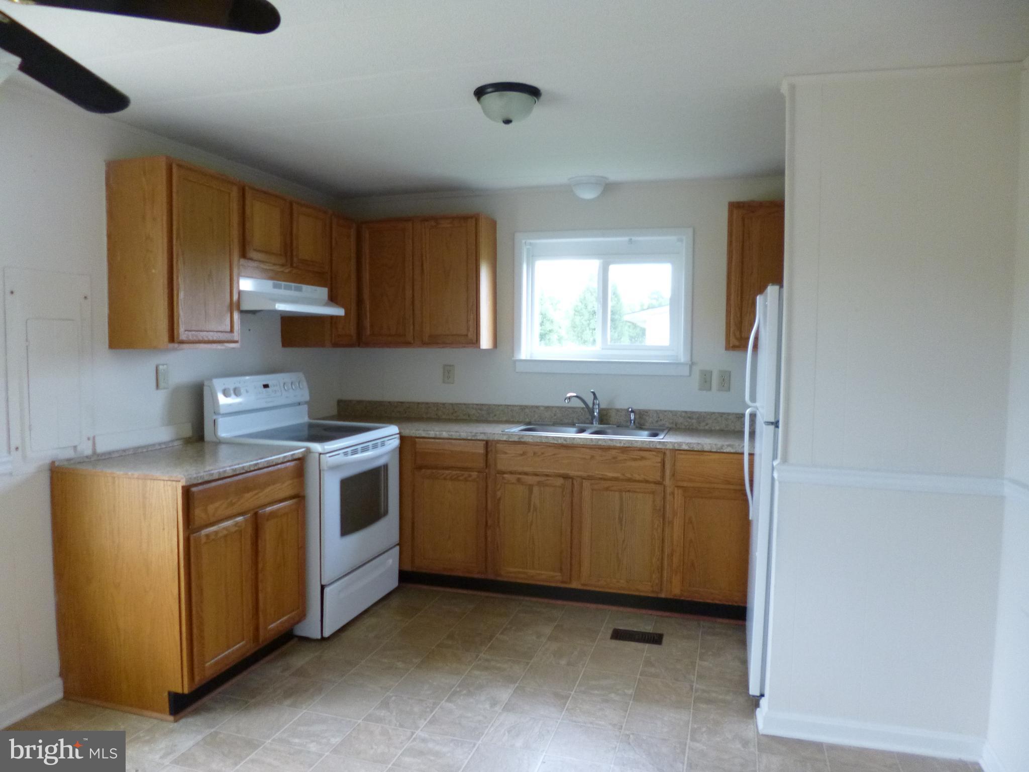 7337 Blanton Road Ruther Glen, VA 22546 - Photo 2 of 6 Kitchen