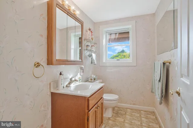 $589,000 | 674 Teton Drive, Lothian, MD 20711