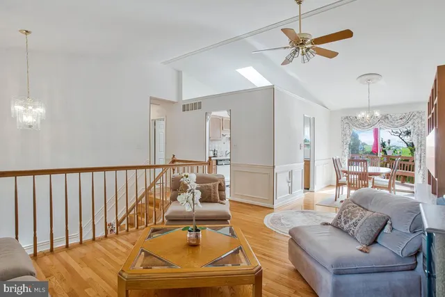 $589,000 | 674 Teton Drive, Lothian, MD 20711