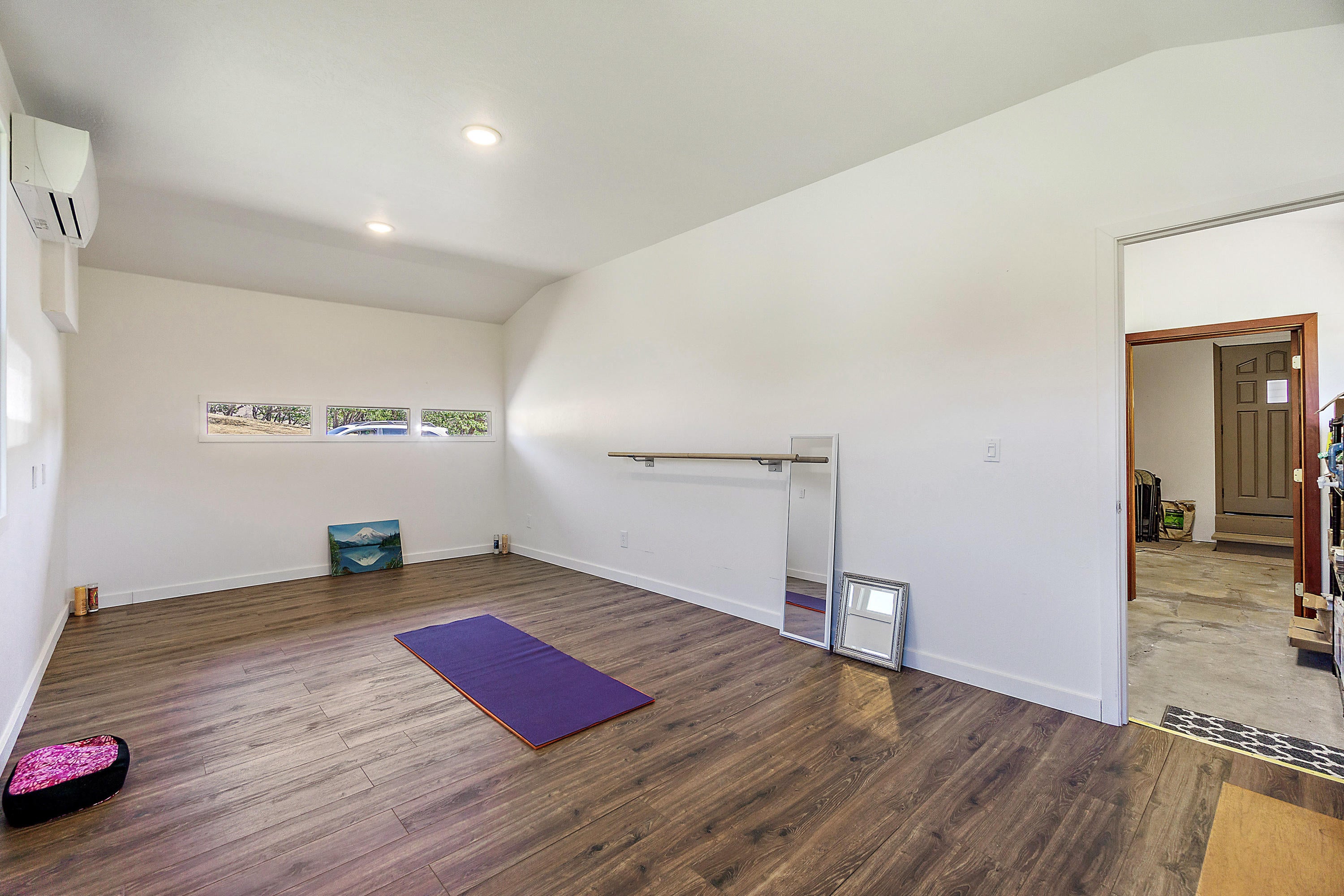 11099 Corp Ranch Road Ashland, OR 97520 - Photo 40 of 44 38