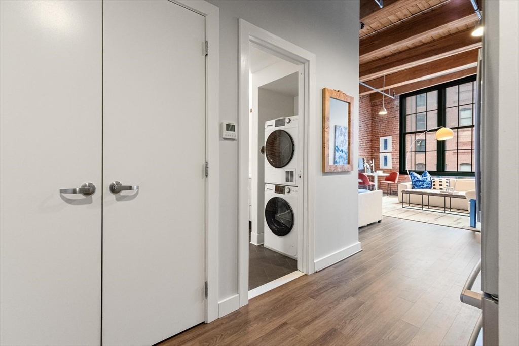 63 Melcher Street, Unit 301 Boston, MA 02210 - Photo 10 of 18