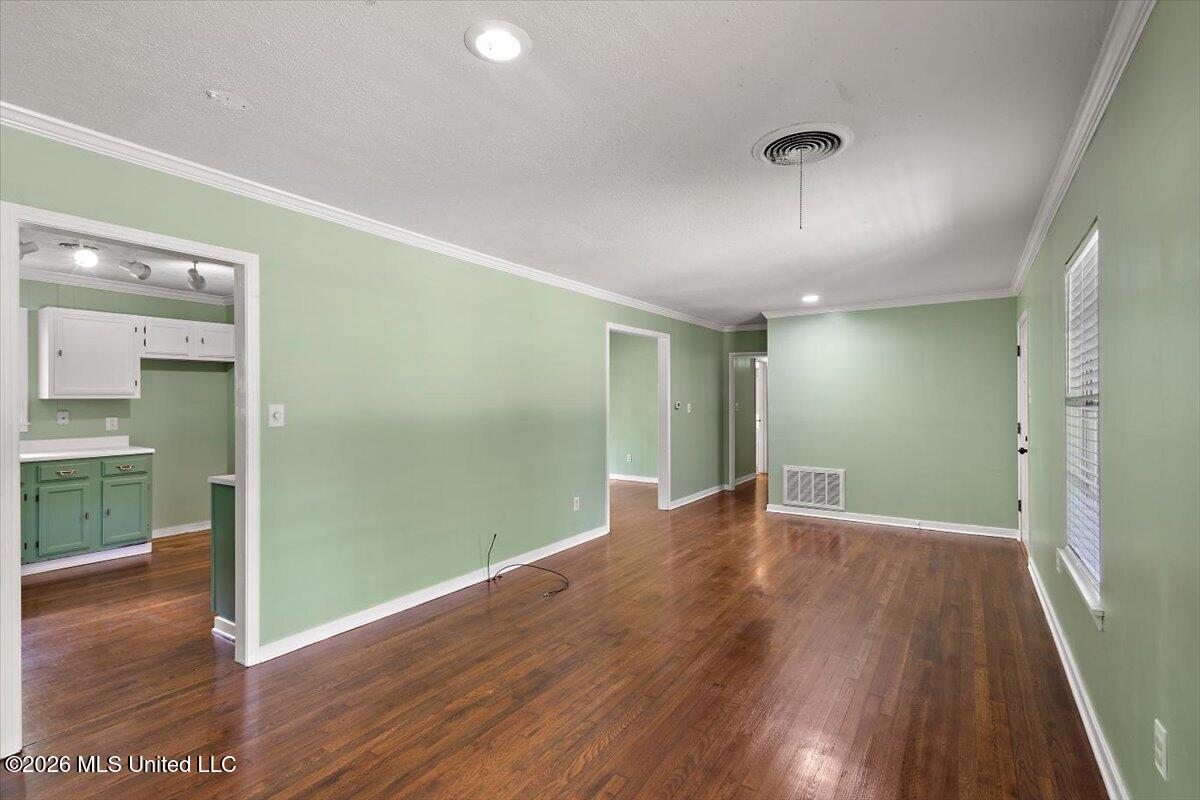 1633 Winchester Street Jackson, MS 39211 - Photo 7 of 27 07-HTP_0946