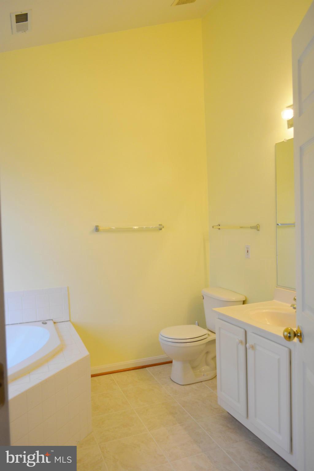 9069 Two Bays Road Lorton, VA 22079 - Photo 13 of 19 Bath (Master)