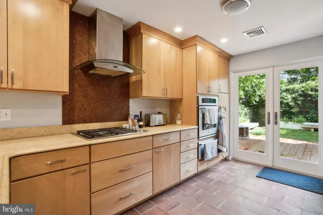 $995,000 | 1911 Mt Vernon Street, Philadelphia, PA 19130