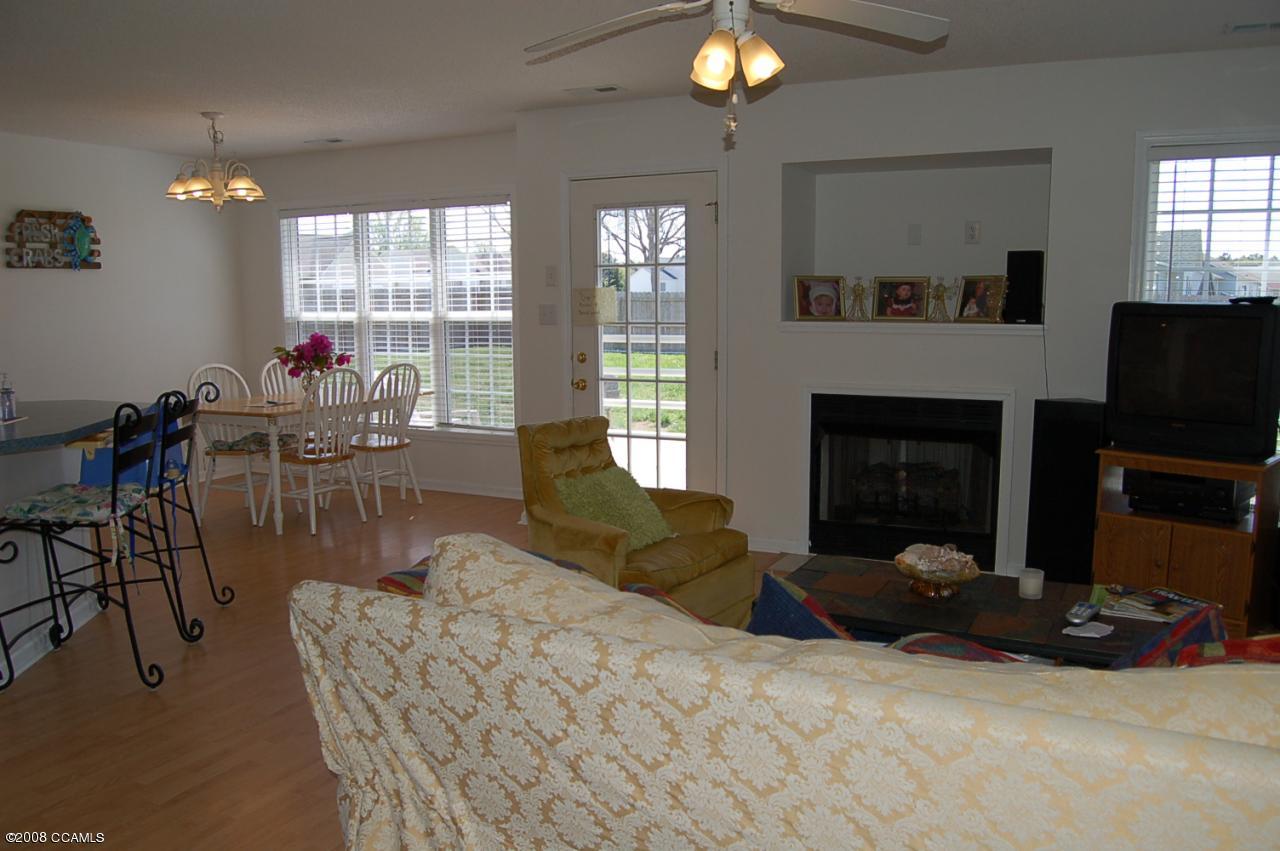 161 Hadnot Farm Road Cape Carteret, NC 28584 - Photo 2 of 11 Living Room