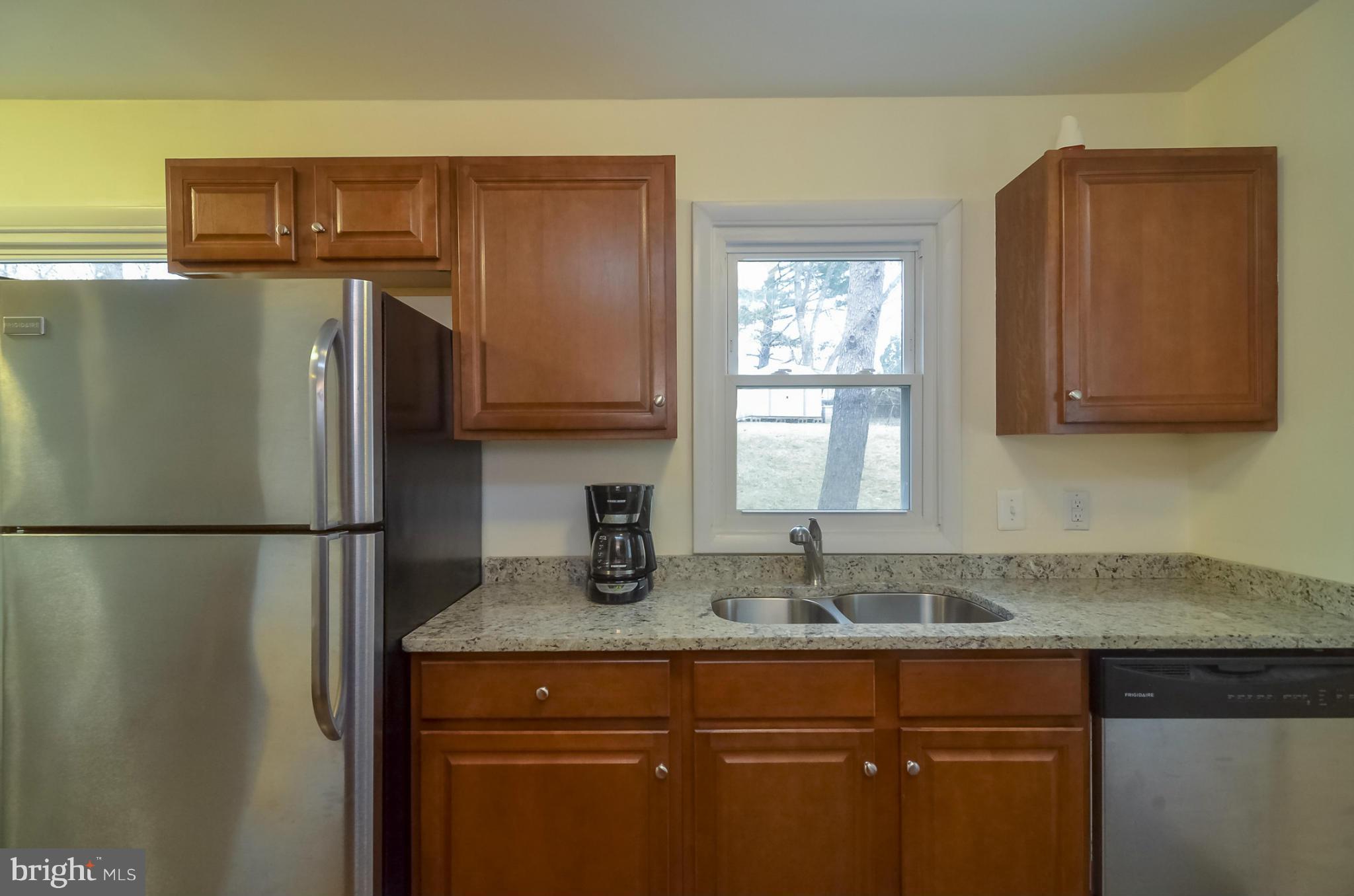14315 Fullerton Road Woodbridge, VA 22193 - Photo 12 of 20 Kitchen