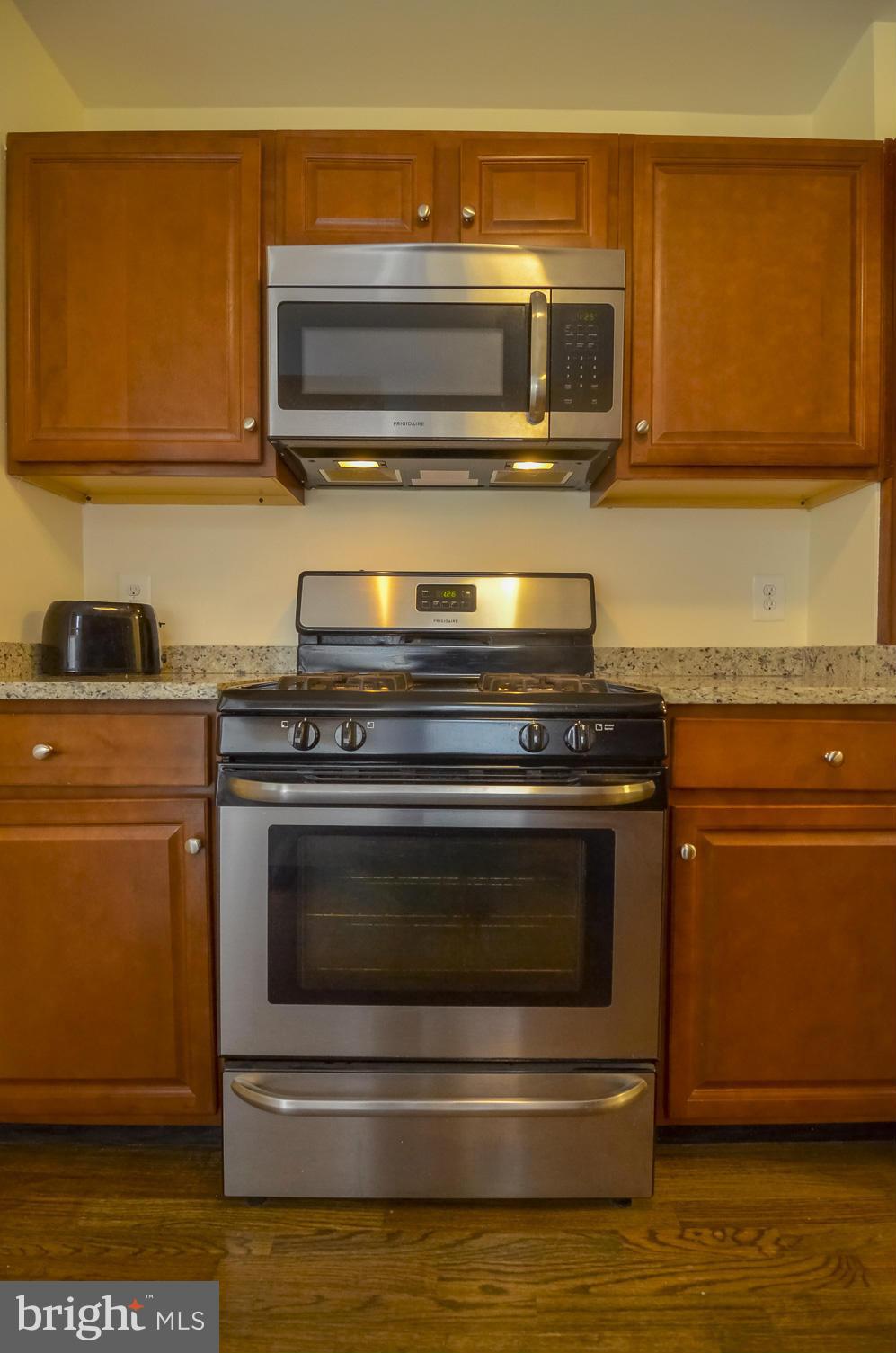 14315 Fullerton Road Woodbridge, VA 22193 - Photo 13 of 20 Kitchen
