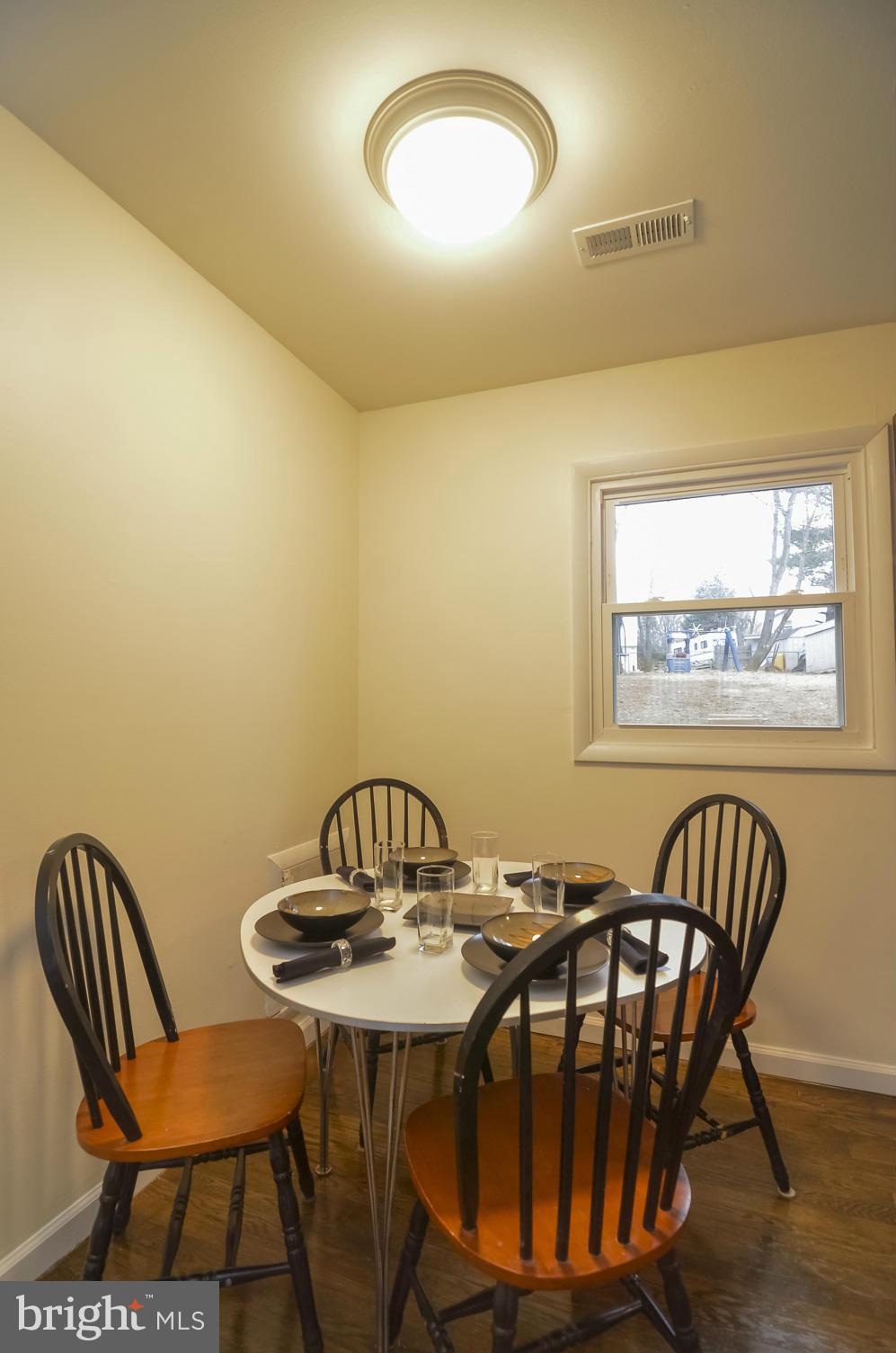 14315 Fullerton Road Woodbridge, VA 22193 - Photo 10 of 20 Kitchen