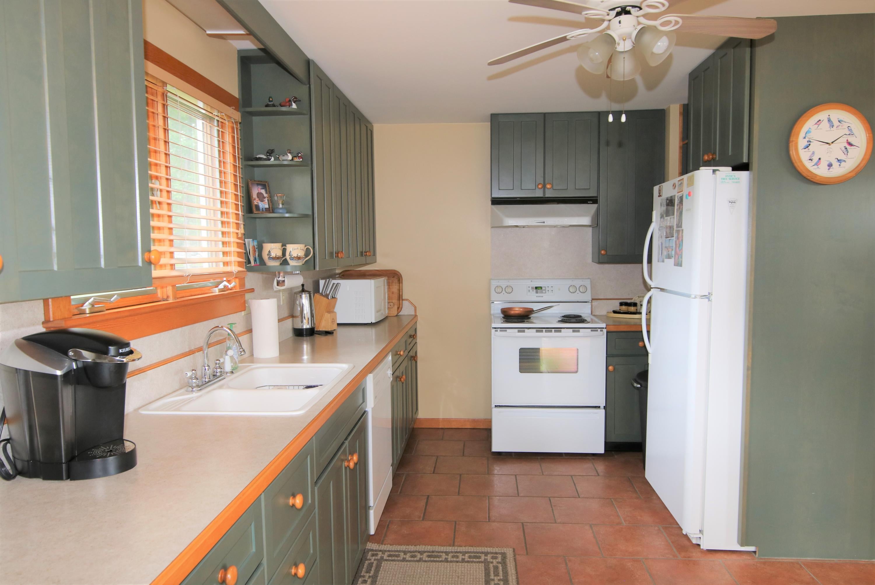 2006 Winifred Street Cheboygan, MI 49721 - Photo 6 of 27 Gallery Image 6