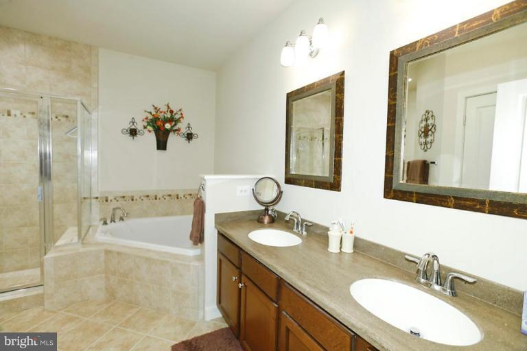 4161 Legato Road Fairfax, VA 22033 - Photo 5 of 8 Master Bath