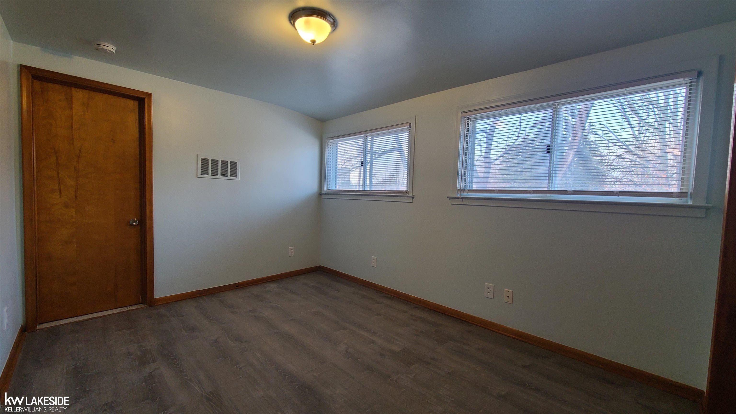 21247 Newcastle Road Harper Woods, MI 48225 - Photo 30 of 34