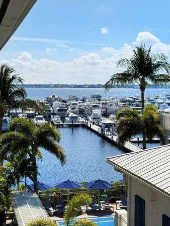 $4,500 | 975 Northwest Flagler Avenue, Unit 407, Stuart, FL 34994