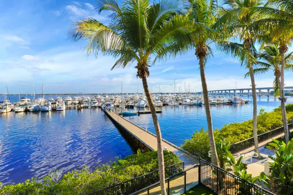 $4,500 | 975 Northwest Flagler Avenue, Unit 407, Stuart, FL 34994