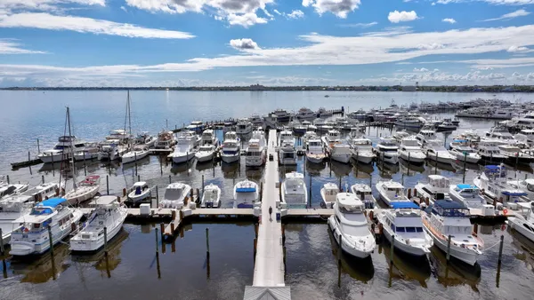 $4,500 | 975 Northwest Flagler Avenue, Unit 407, Stuart, FL 34994