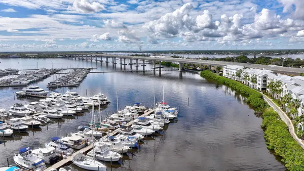 $4,500 | 975 Northwest Flagler Avenue, Unit 407, Stuart, FL 34994