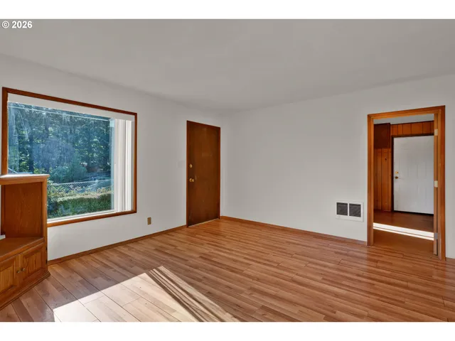 $395,000 | 4817 Laguna Avenue, Westlake, OR 97493