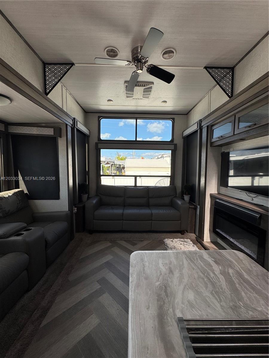 325 Calusa Street, Unit 428 Key Largo, FL 33037 - Photo 12 of 44