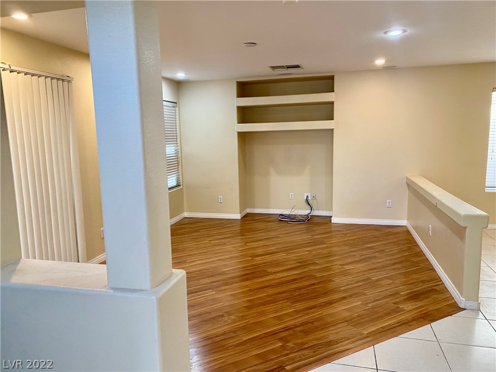 7335 Dicentra Road Las Vegas, NV 89113 - Photo 3 of 16