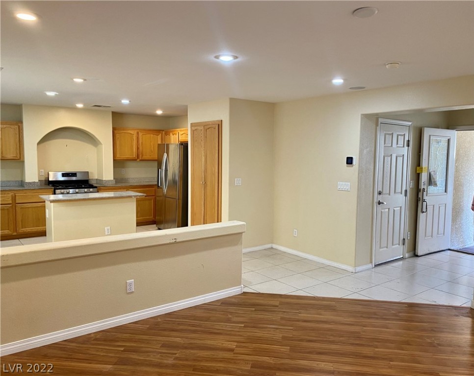 7335 Dicentra Road Las Vegas, NV 89113 - Photo 5 of 16