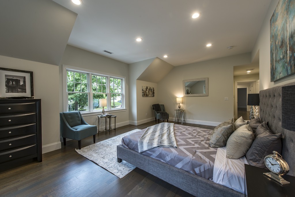 24 Botsford Road Newton, MA 02467 - Photo 13 of 27