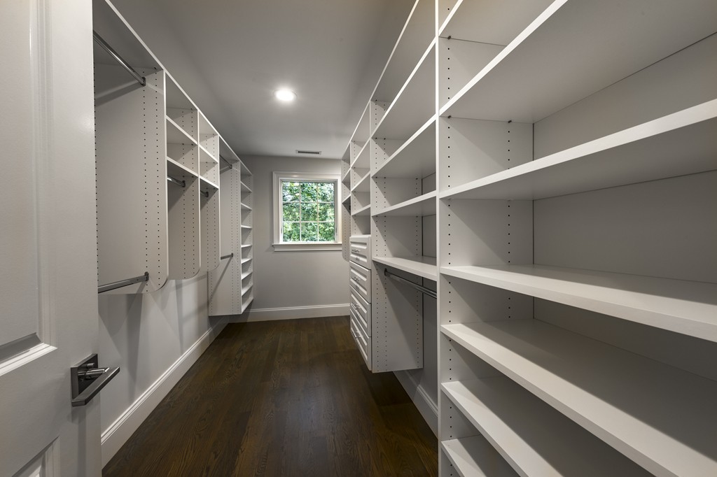 24 Botsford Road Newton, MA 02467 - Photo 16 of 27