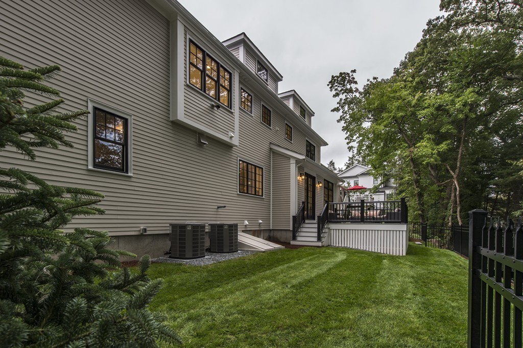 24 Botsford Road Newton, MA 02467 - Photo 26 of 27