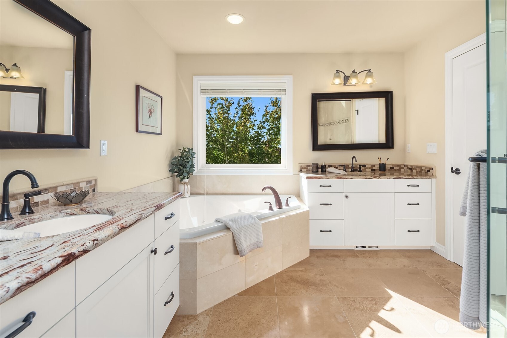 9815 224th Street Southwest Edmonds, WA 98020 - Photo 28 of 38 Gallery Image 28