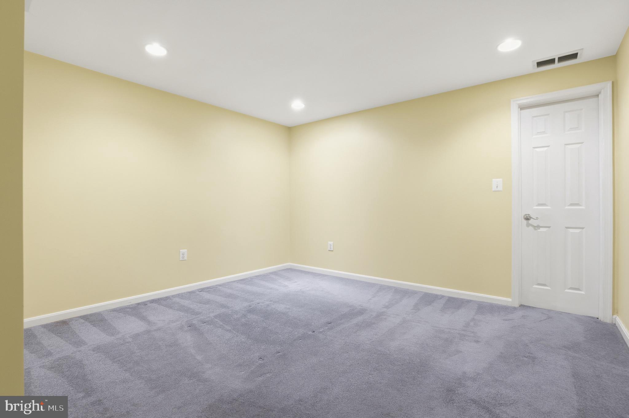 8341 Marketree Circle Montgomery Village, MD 20886 - Photo 37 of 43 a view of empty room