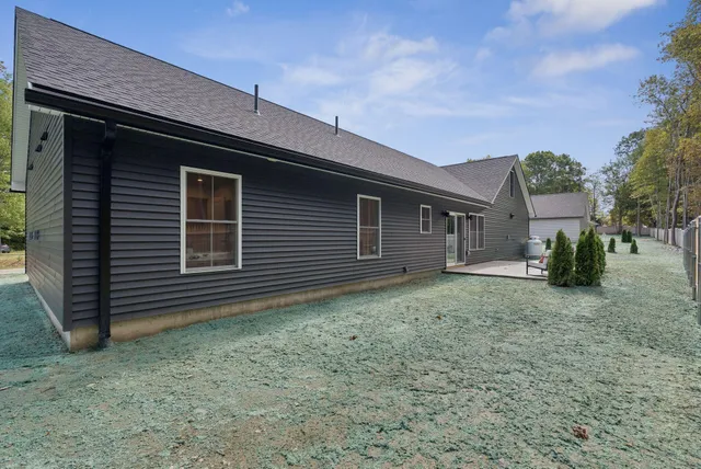 $475,000 | 30 Village Green Circle, Oakland, ME 04963