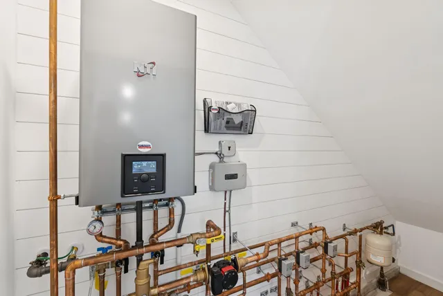 $475,000 | 30 Village Green Circle, Oakland, ME 04963