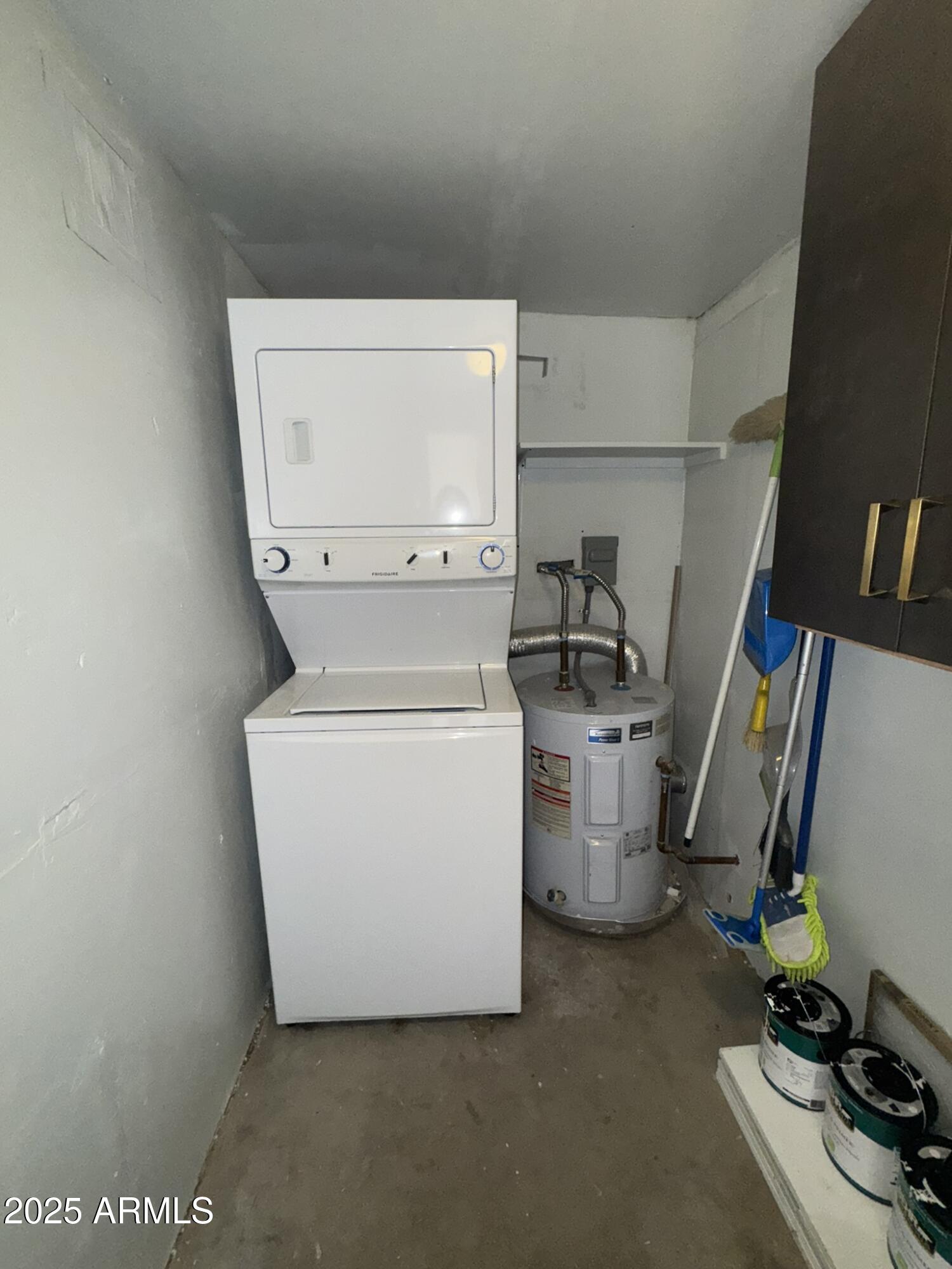 131 North Higley Road, Unit 71 Mesa, AZ 85205 - Photo 11 of 15 a utility room with dryer and washer
