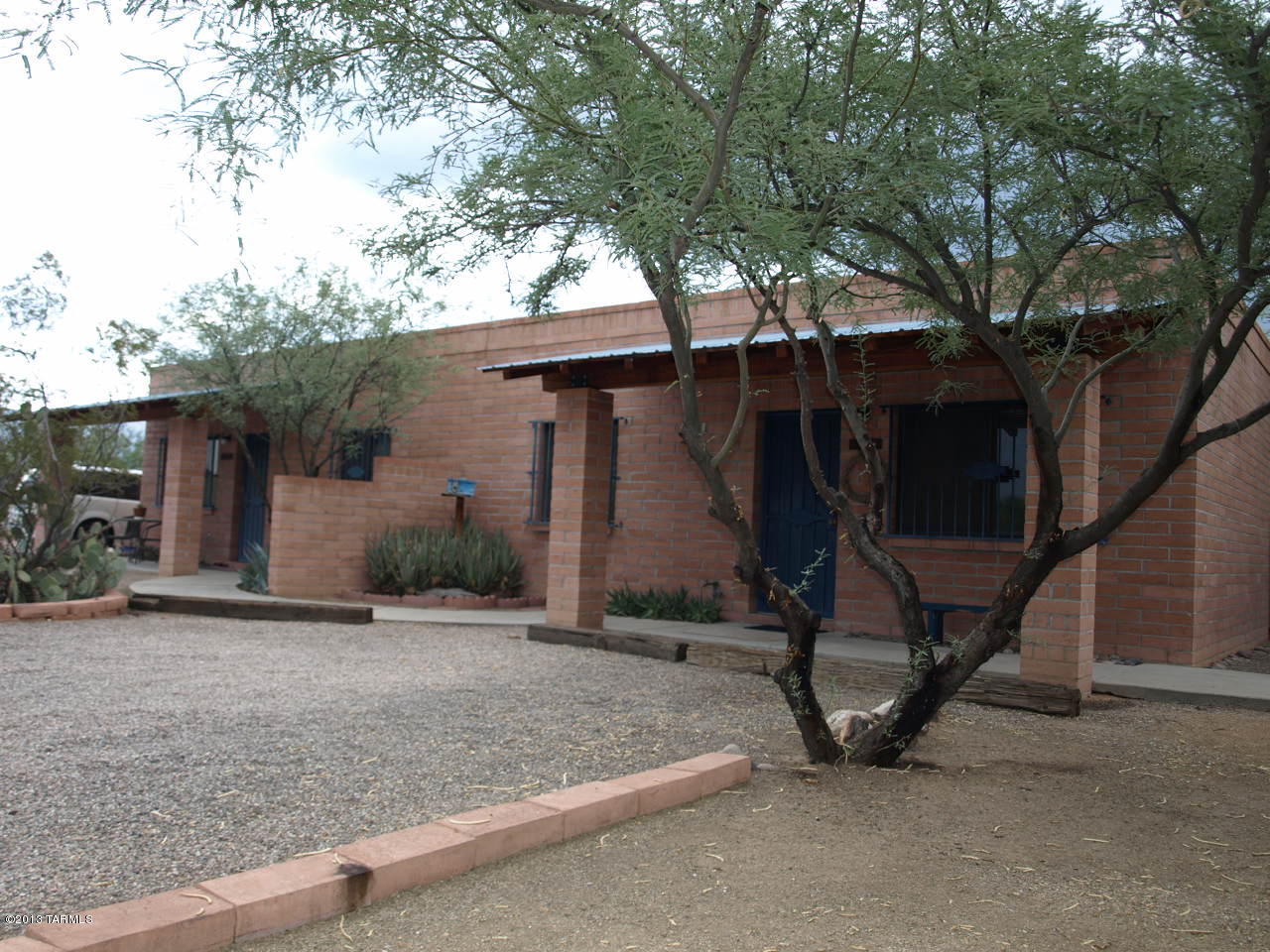 229 East Pastime Road Tucson, AZ 85705 - Photo 1 of 32