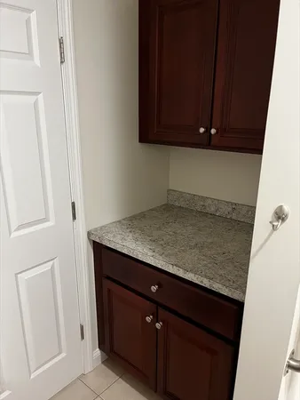 $1,900 | 68 Spring Street, Unit 200, Mansfield, MA 02048