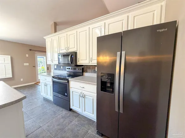 $2,500 | 3977 High Bridge Drive, Pace, FL 32571