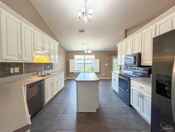 $2,500 | 3977 High Bridge Drive, Pace, FL 32571