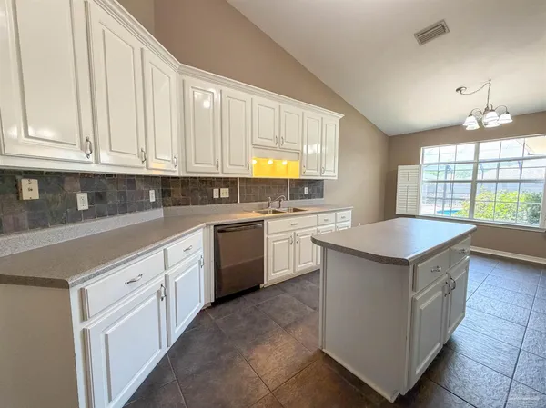 $2,500 | 3977 High Bridge Drive, Pace, FL 32571