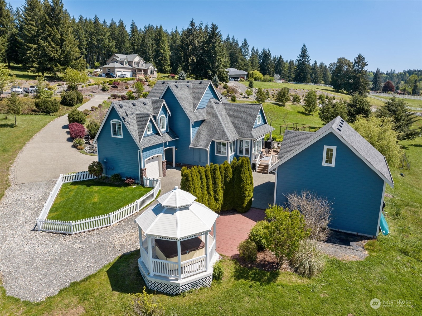 8201 Eagle Ridge Lane Southeast Olympia, WA 98513 - Photo 4 of 40 Gallery Image 4