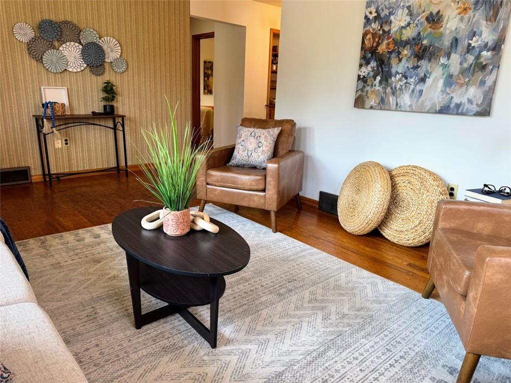 3108 Rudolph Avenue Erie, PA 16508 - Photo 6 of 32 Gallery Image 6